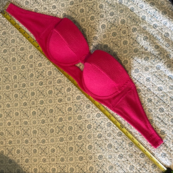 Vibrant Pink Textured Bikini Top with Structured Support - Picture 4 of 5